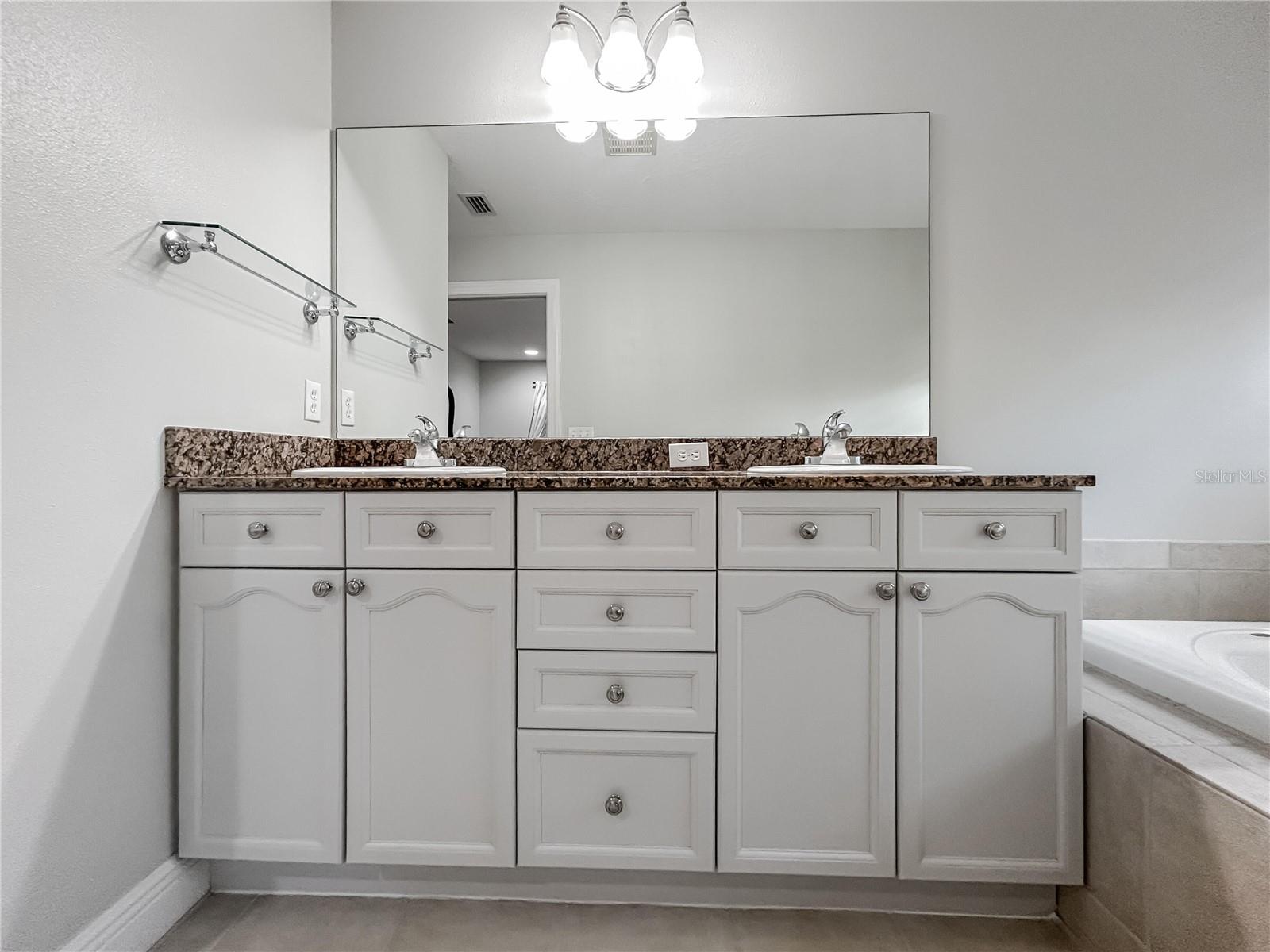 254 VALENCIA CIR, ST PETERSBURG, FL, 33716