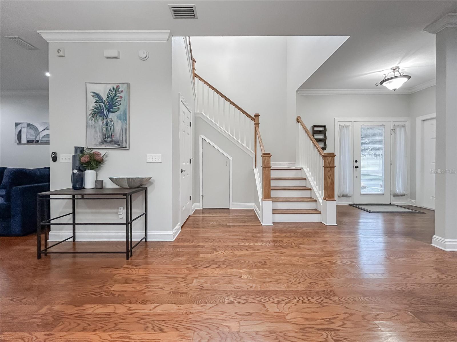 254 VALENCIA CIR, ST PETERSBURG, FL, 33716