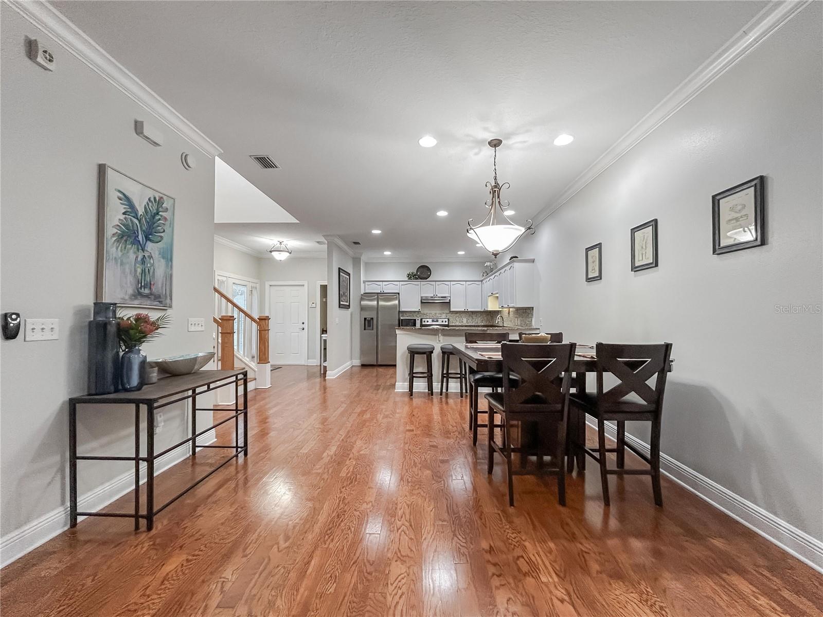 254 VALENCIA CIR, ST PETERSBURG, FL, 33716