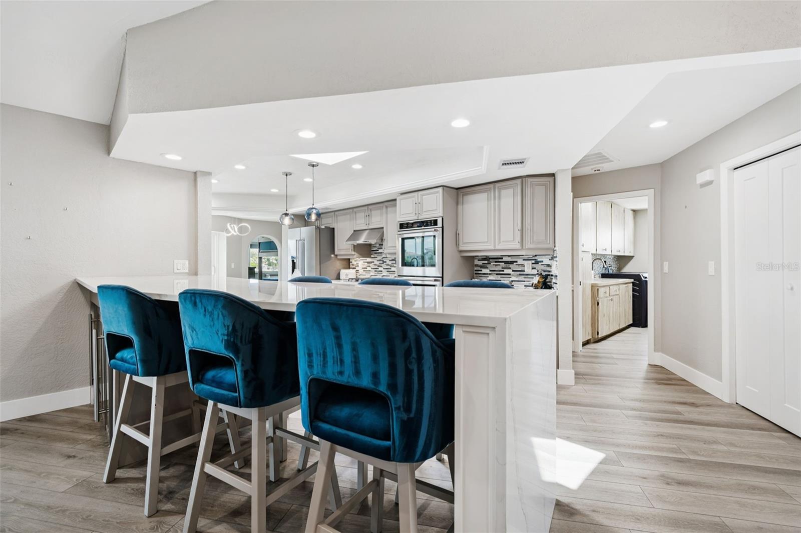 Bar Height Peninsula