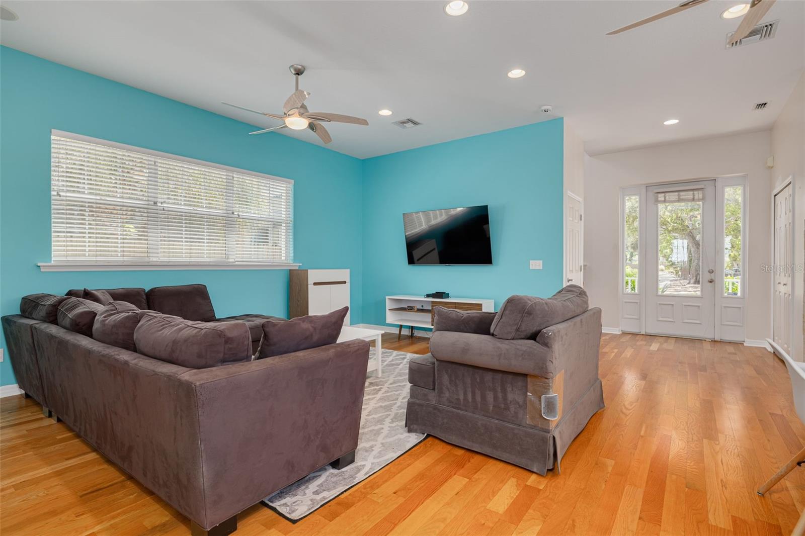 859 23RD AVE N, ST PETERSBURG, FL, 33704