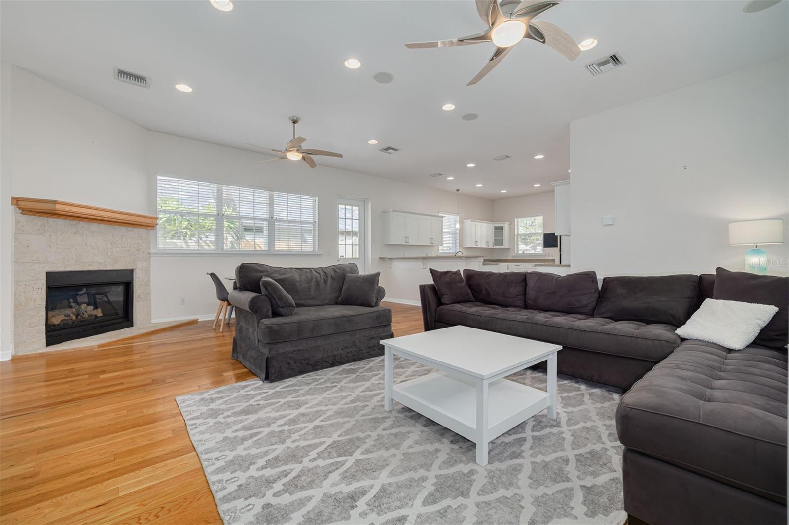 859 23RD AVE N, ST PETERSBURG, FL, 33704