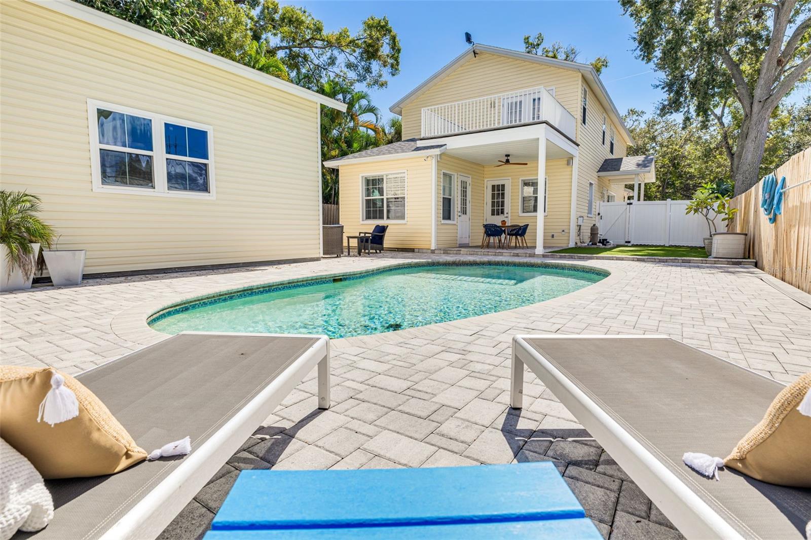 859 23RD AVE N, ST PETERSBURG, FL, 33704