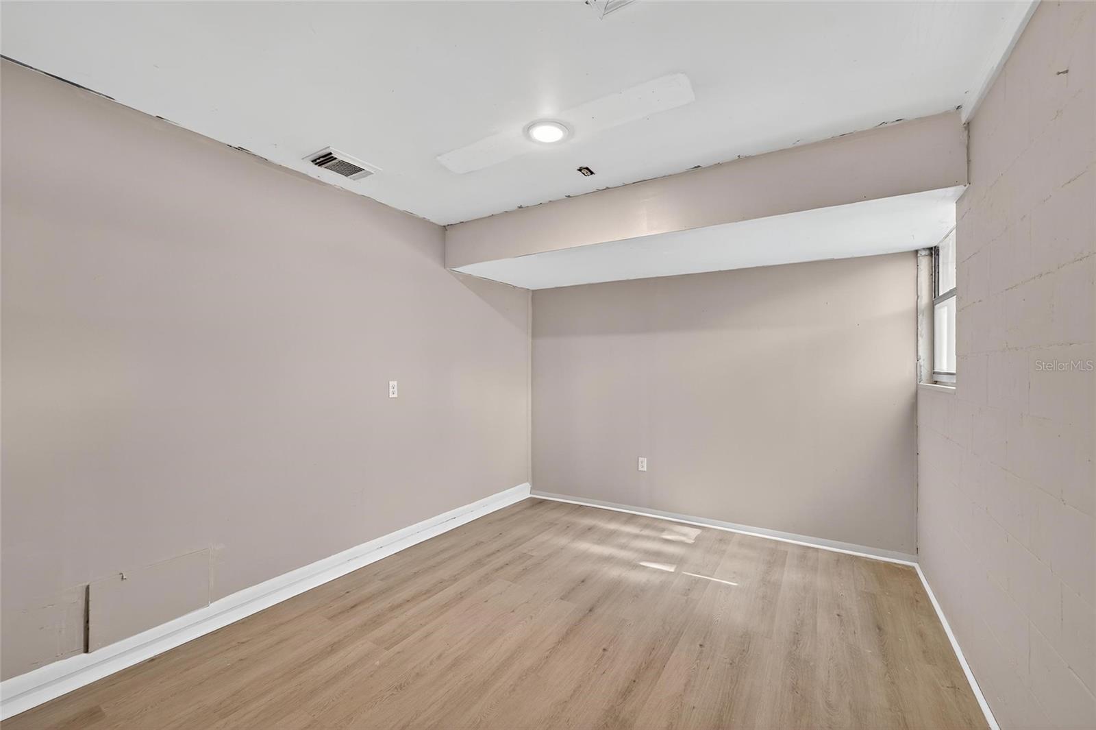 1712 VILLAGE CT, BRANDON, FL, 33511