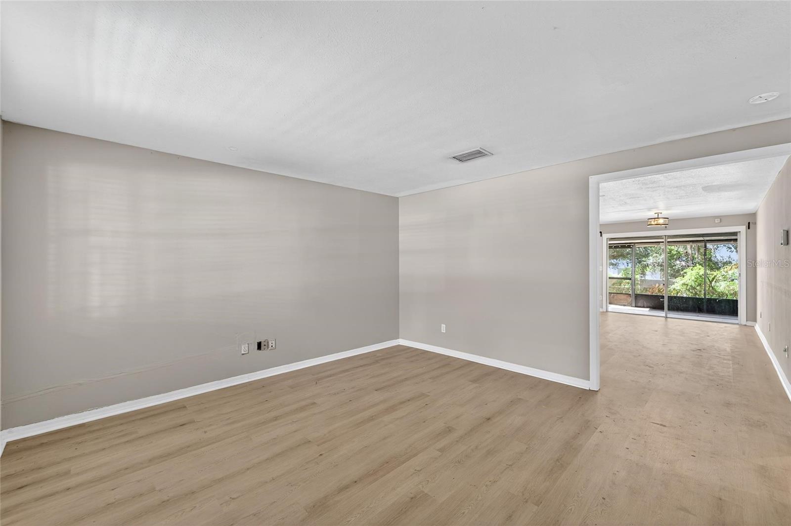 1712 VILLAGE CT, BRANDON, FL, 33511