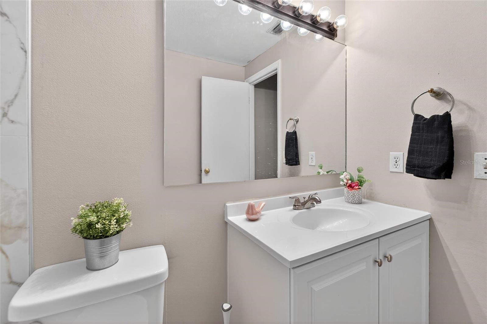 1712 VILLAGE CT, BRANDON, FL, 33511