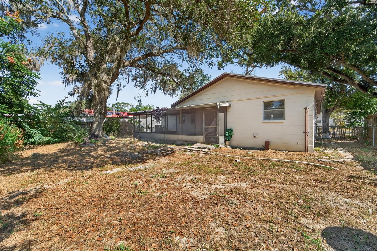 1712 VILLAGE CT, BRANDON, FL, 33511