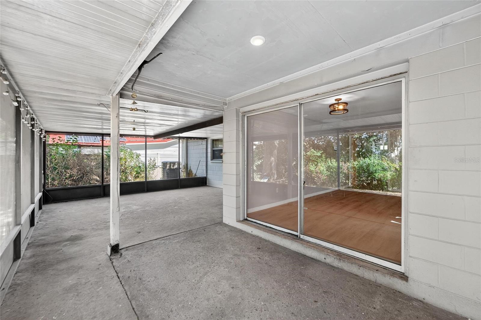 1712 VILLAGE CT, BRANDON, FL, 33511