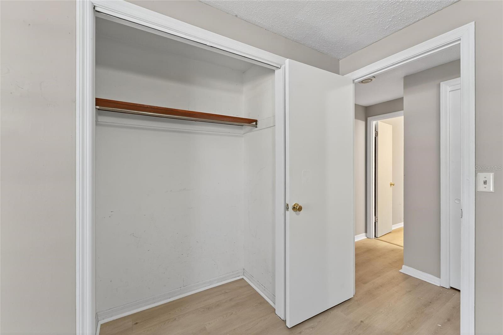 1712 VILLAGE CT, BRANDON, FL, 33511