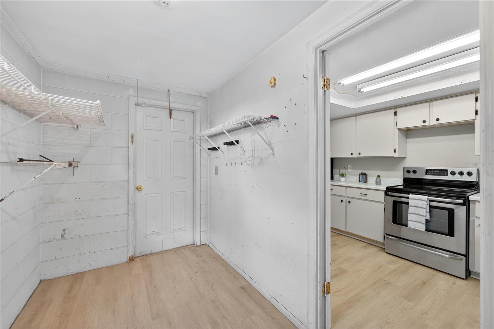 1712 VILLAGE CT, BRANDON, FL, 33511