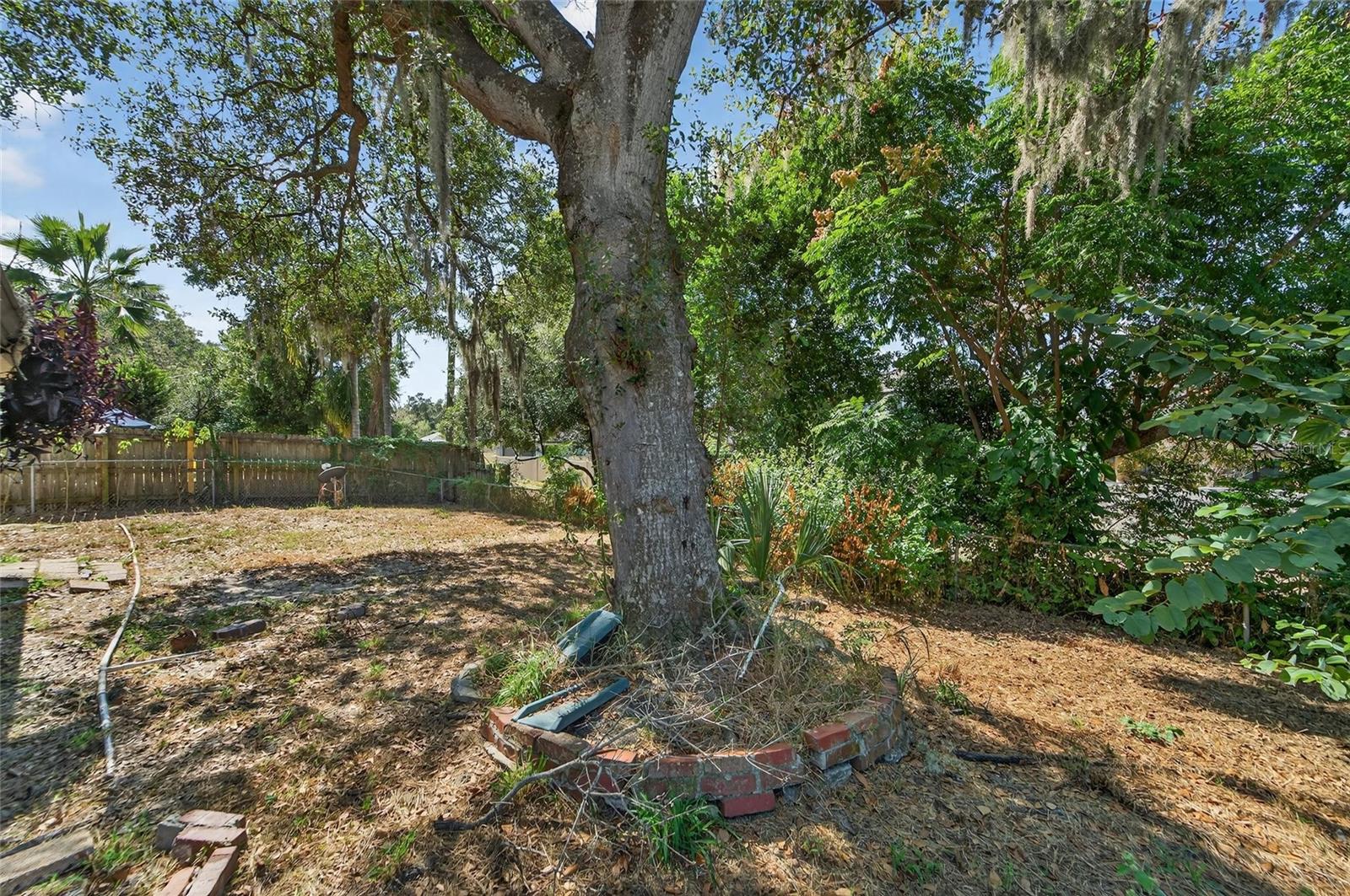 1712 VILLAGE CT, BRANDON, FL, 33511