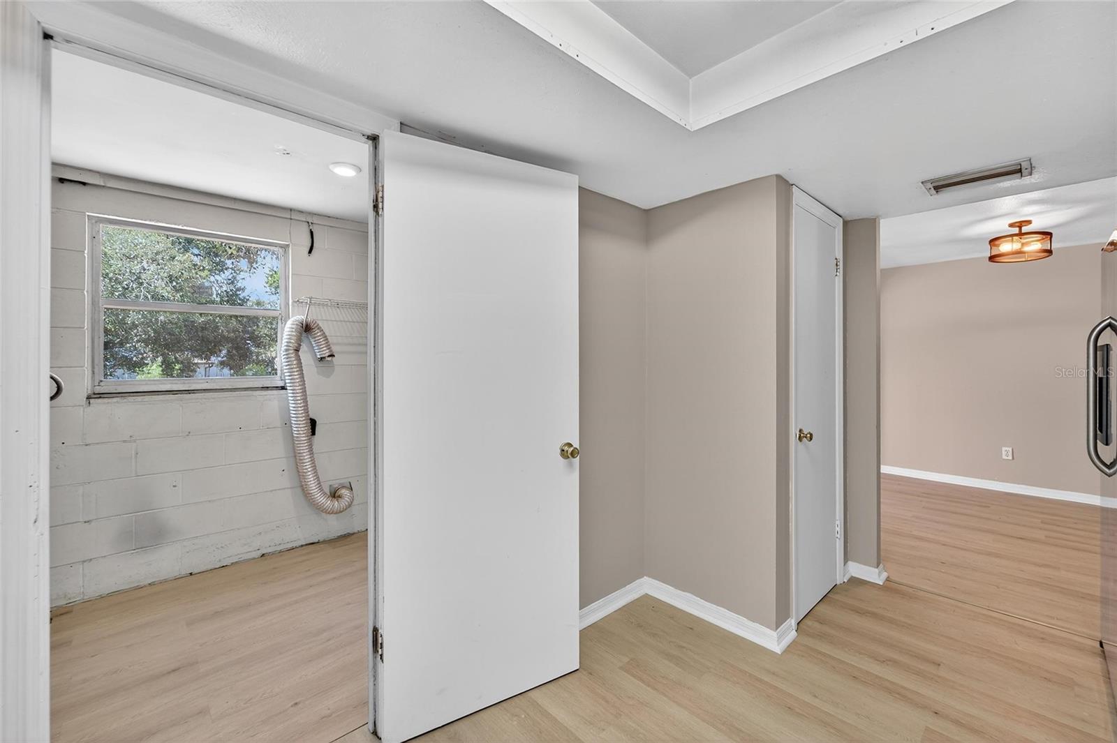 1712 VILLAGE CT, BRANDON, FL, 33511