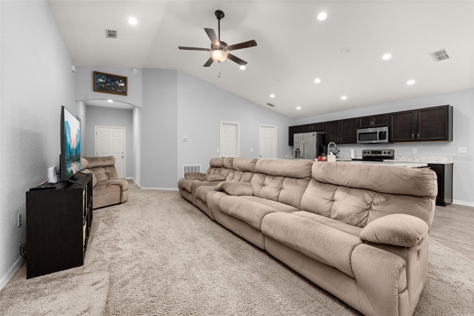 1052 RIVERSHORE AVE, LAKELAND, FL, 33809