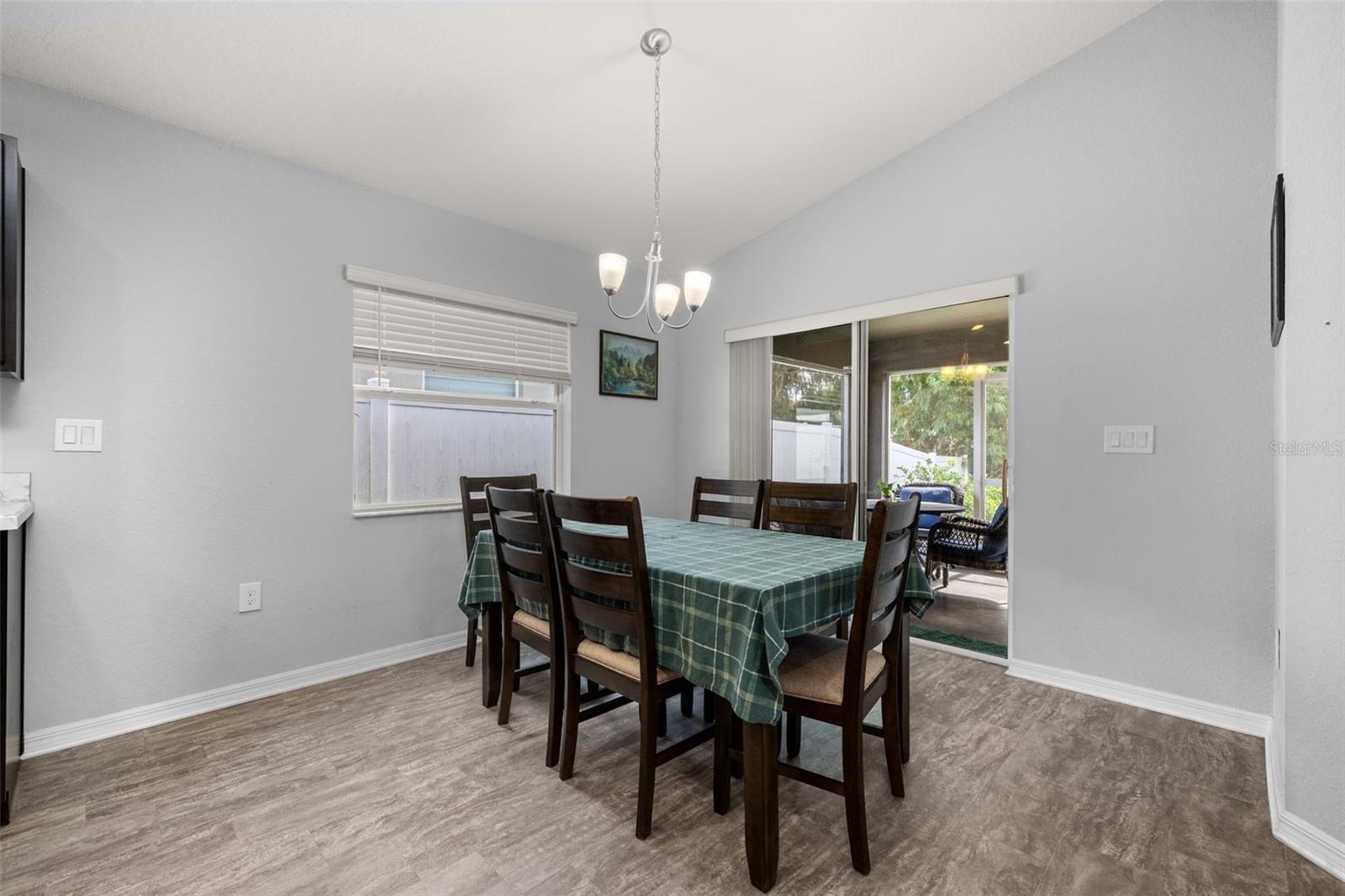 1052 RIVERSHORE AVE, LAKELAND, FL, 33809