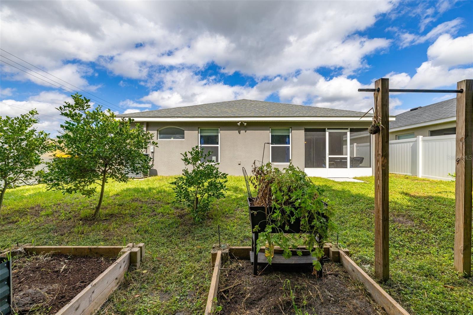 1052 RIVERSHORE AVE, LAKELAND, FL, 33809