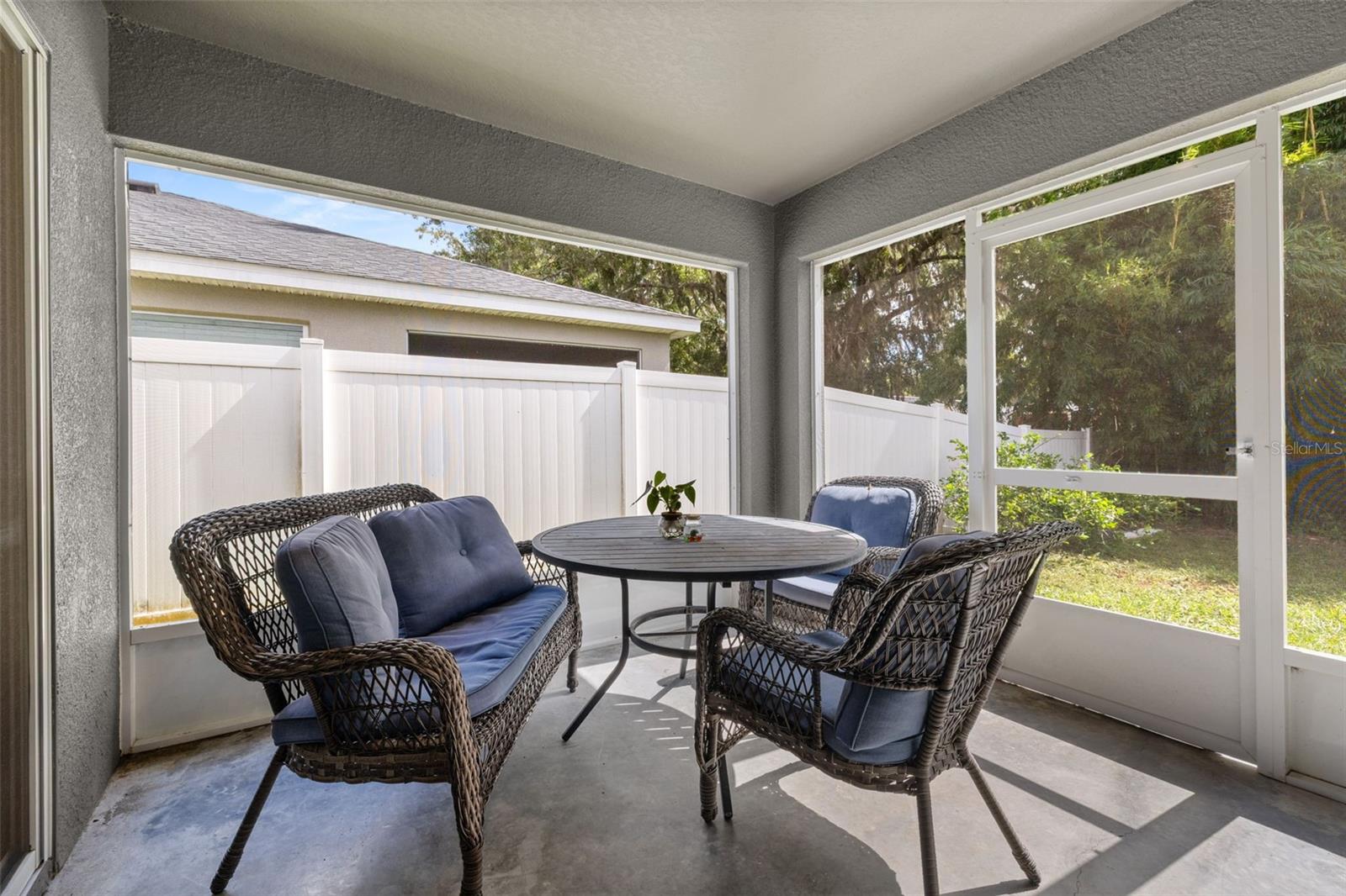 1052 RIVERSHORE AVE, LAKELAND, FL, 33809