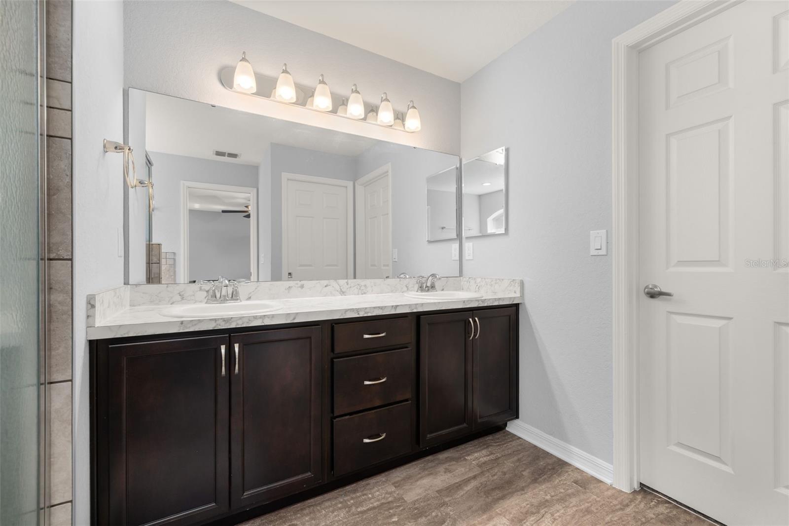 1052 RIVERSHORE AVE, LAKELAND, FL, 33809