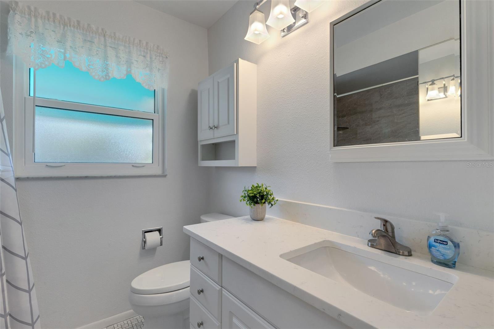 Guest Bath with NEW quartz countertop