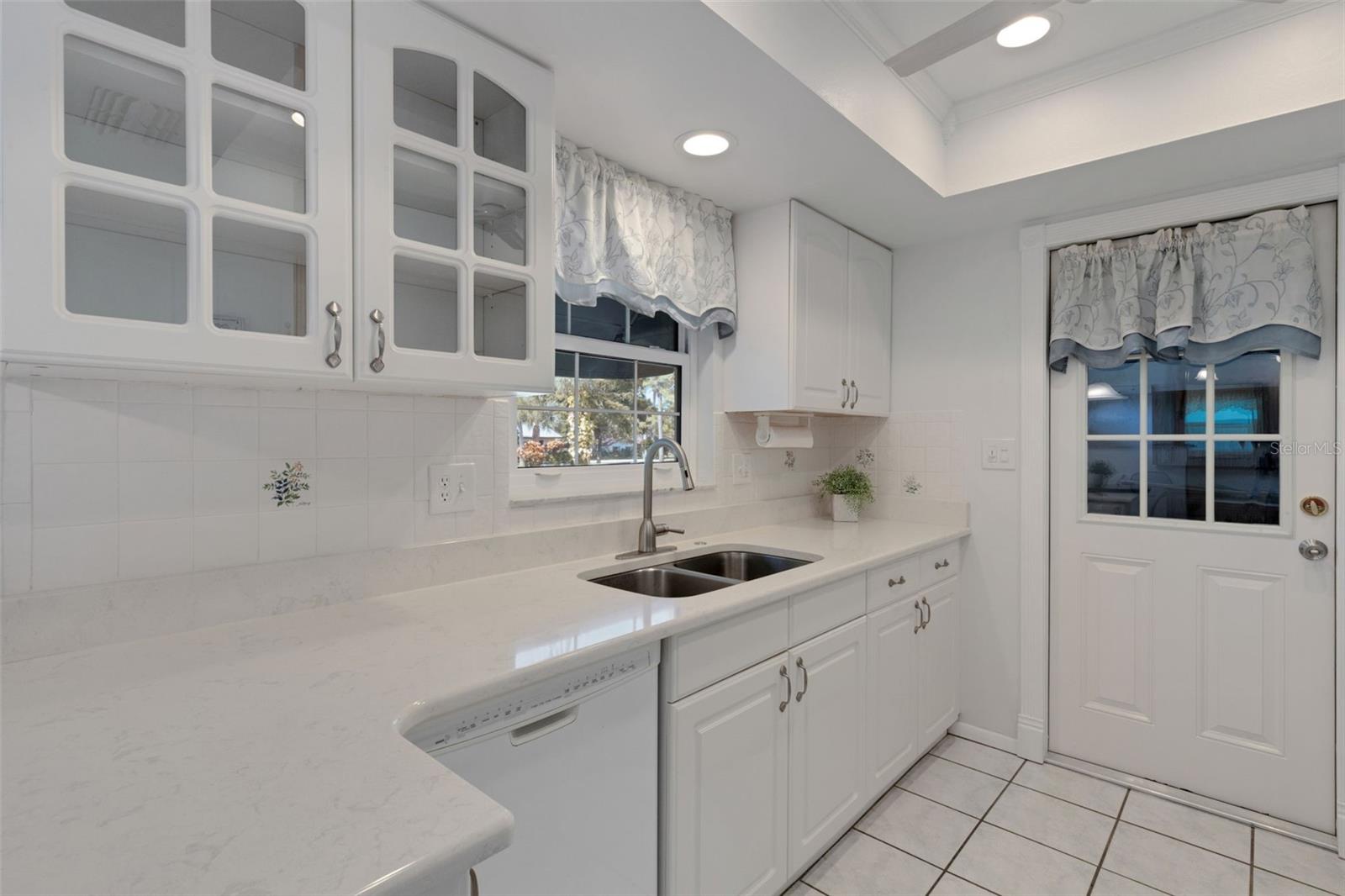 Convenient to the 2 car garage