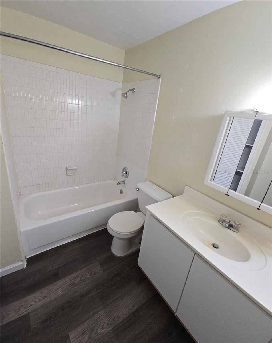 1836 N CRYSTAL LAKE DR #12, LAKELAND, FL, 33801