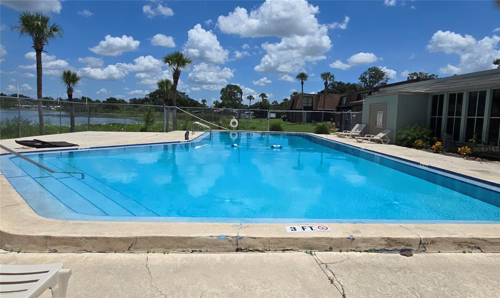 1836 N CRYSTAL LAKE DR #12, LAKELAND, FL, 33801