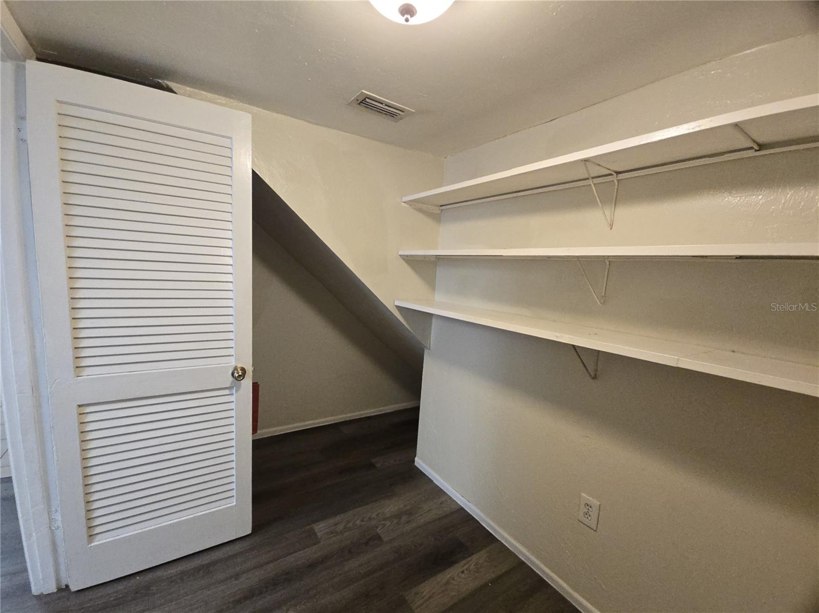 1836 N CRYSTAL LAKE DR #12, LAKELAND, FL, 33801