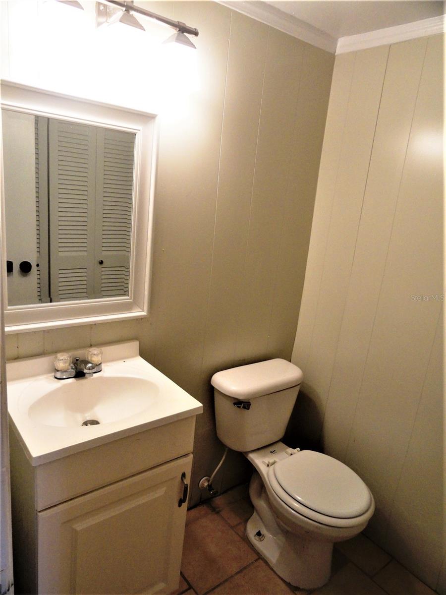 1836 N CRYSTAL LAKE DR #12, LAKELAND, FL, 33801