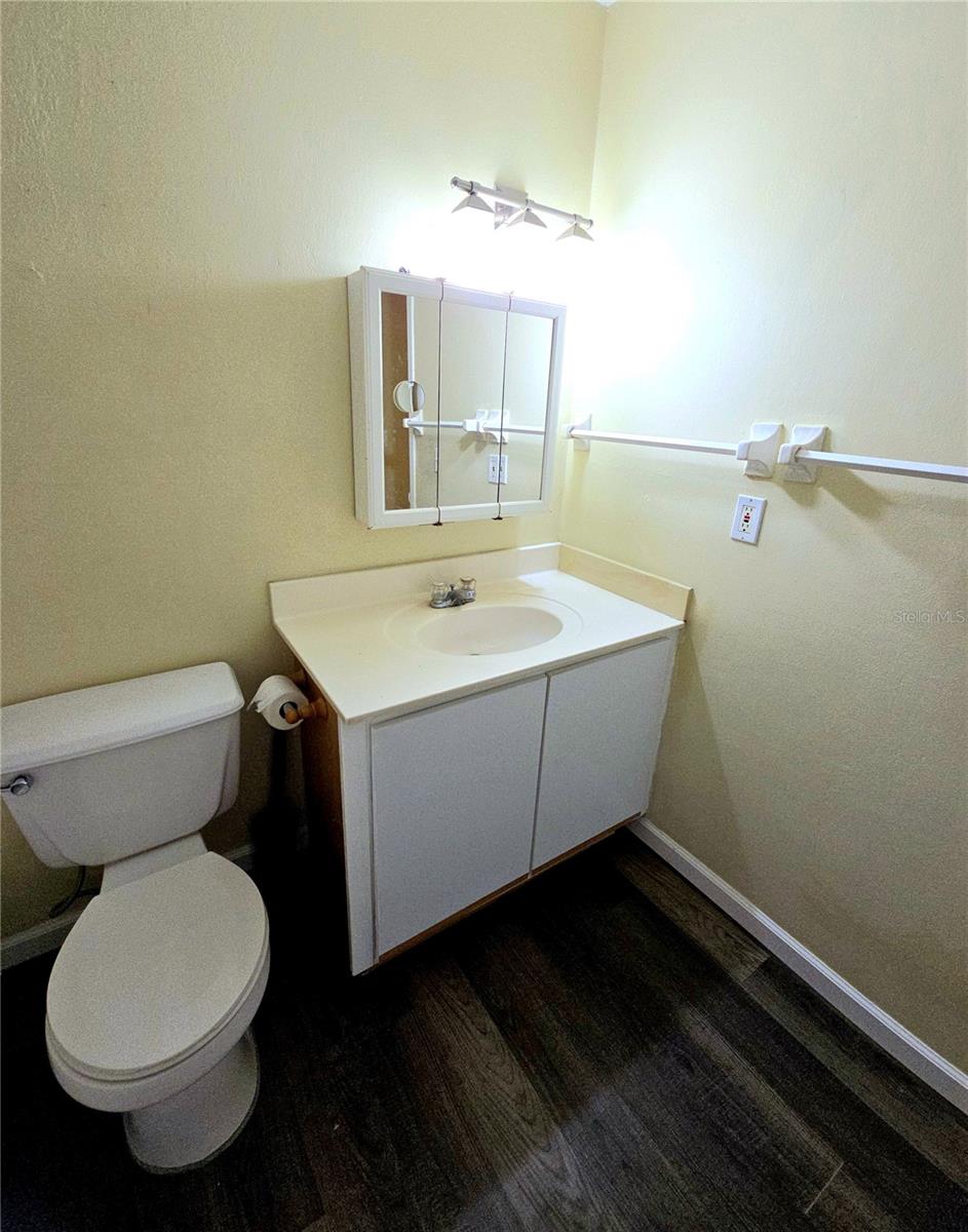 1836 N CRYSTAL LAKE DR #12, LAKELAND, FL, 33801