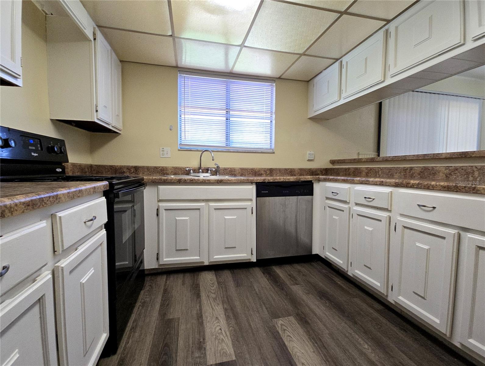 1836 N CRYSTAL LAKE DR #12, LAKELAND, FL, 33801