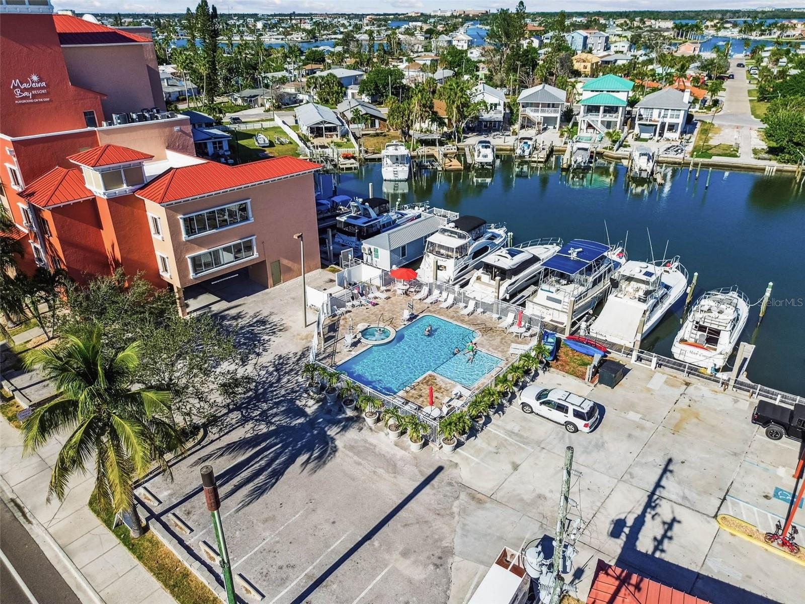 13235 GULF BLVD #407, MADEIRA BEACH, FL, 33708