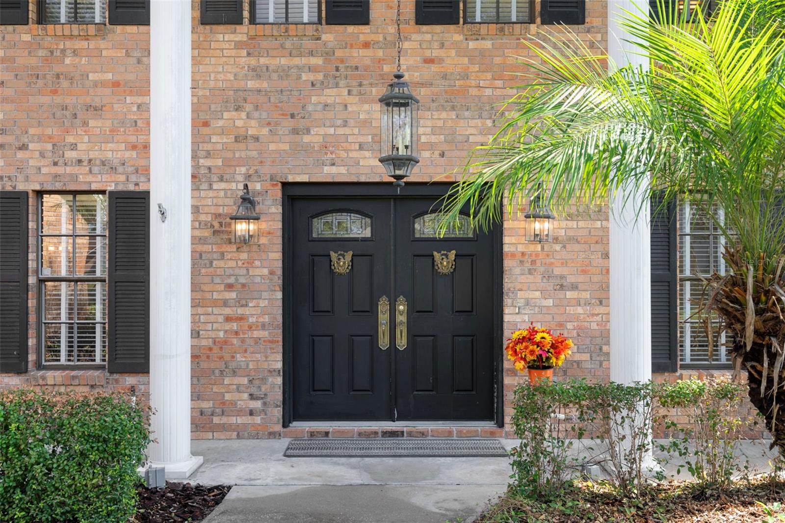 Inviting Front Entry