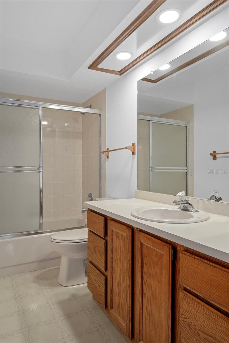 Upper Level Guest Bath