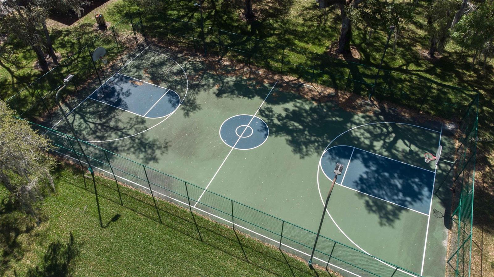 Autumn Oaks Basketball Courts