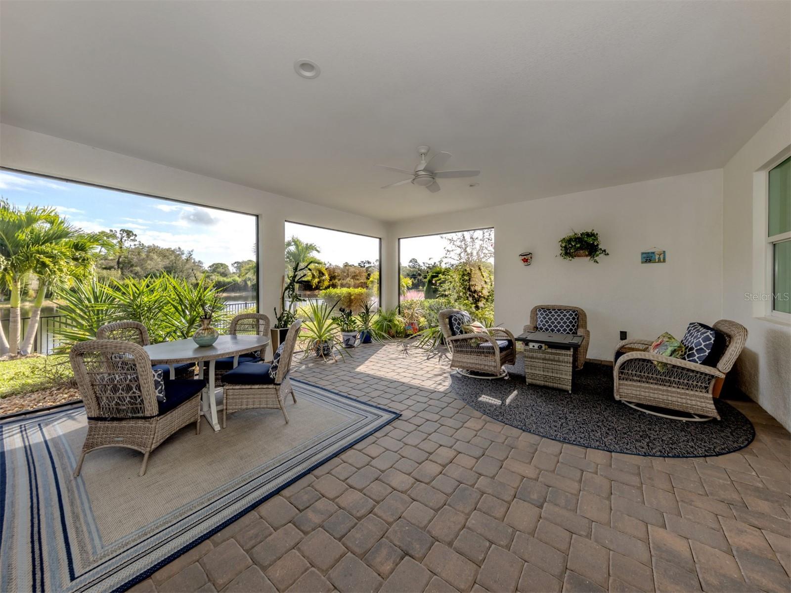 592 MISTIFLOWER CIR, NOKOMIS, FL, 34275