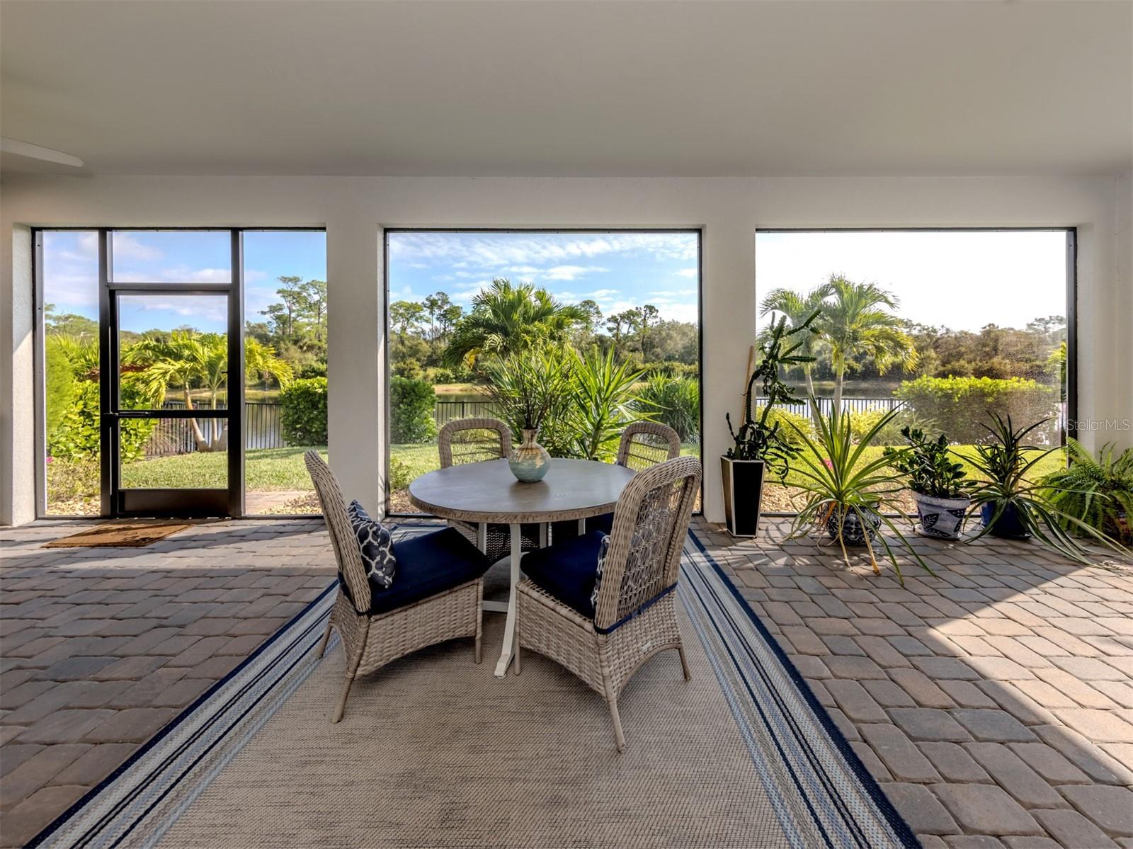 592 MISTIFLOWER CIR, NOKOMIS, FL, 34275