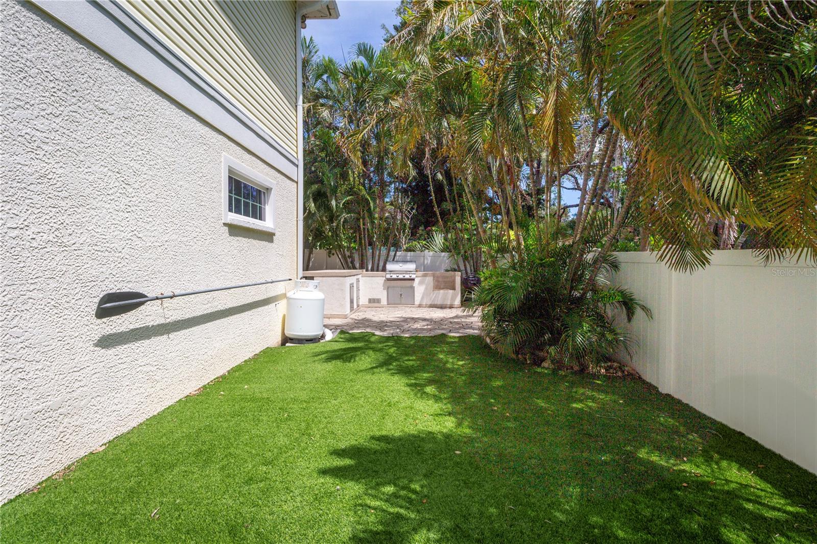 536 ONTARIO AVE, CRYSTAL BEACH, FL, 34681