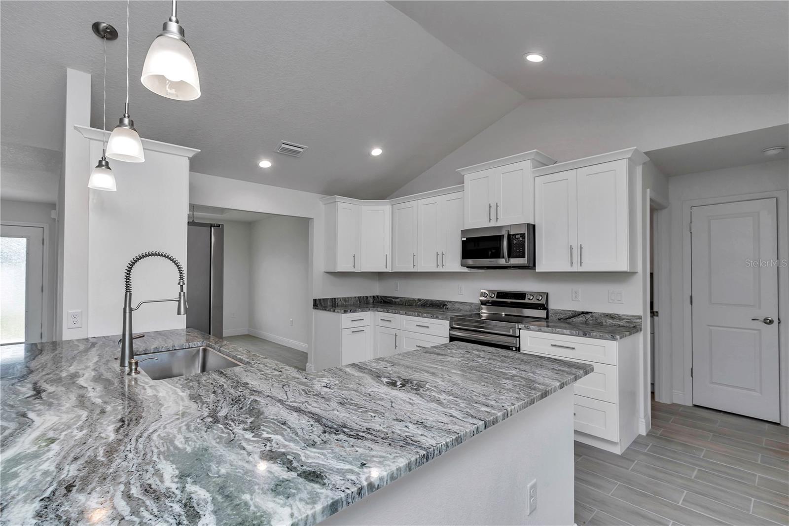 17490 SW 18TH AVE ROAD, OCALA, FL, 34473