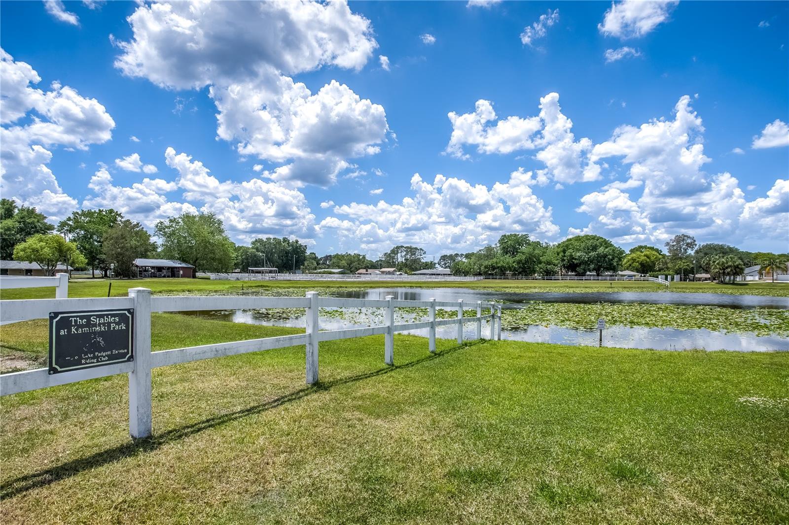 22454 WEEKS BLVD, LAND O LAKES, FL, 34639