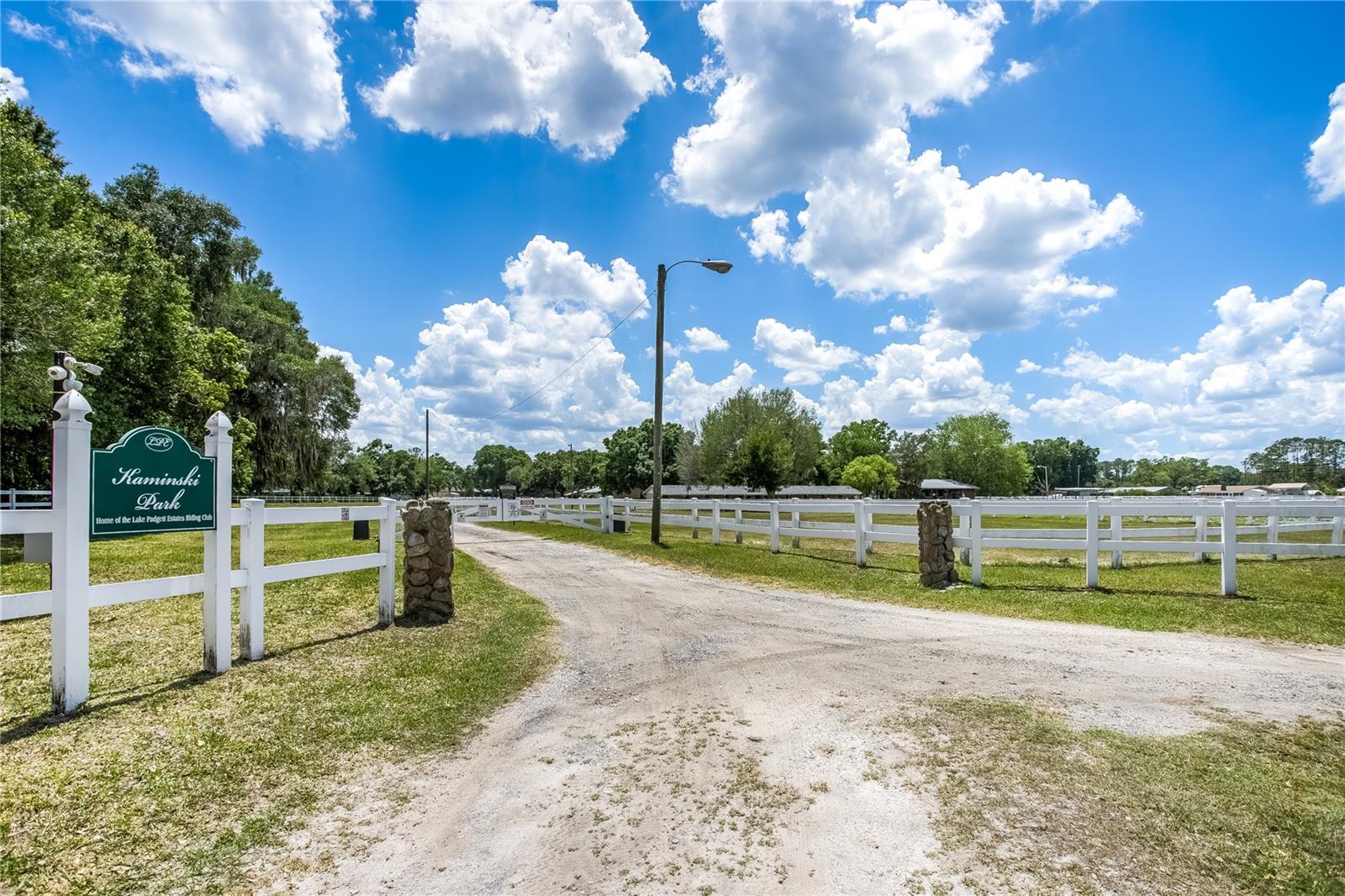 22454 WEEKS BLVD, LAND O LAKES, FL, 34639