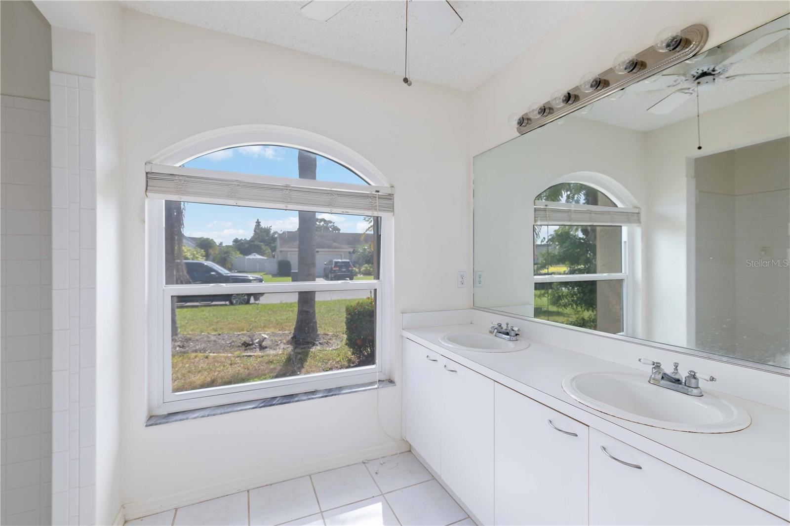 4513 DOVER STREET CIR E, BRADENTON, FL, 34203