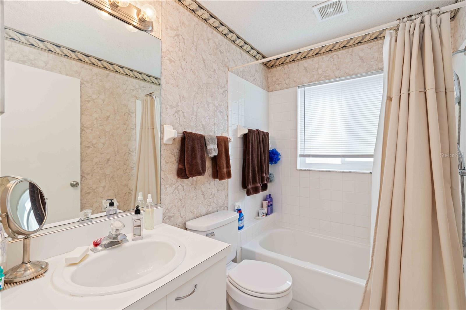 4513 DOVER STREET CIR E, BRADENTON, FL, 34203