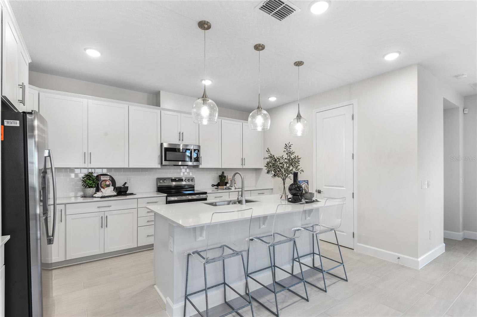 145 WATERSTONE LOOP, TAVARES, FL, 32778