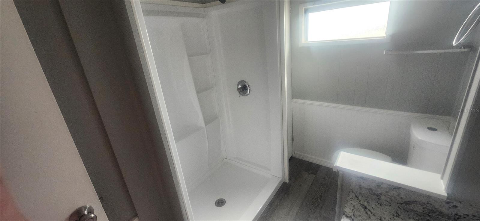 W7880081 Property Photo