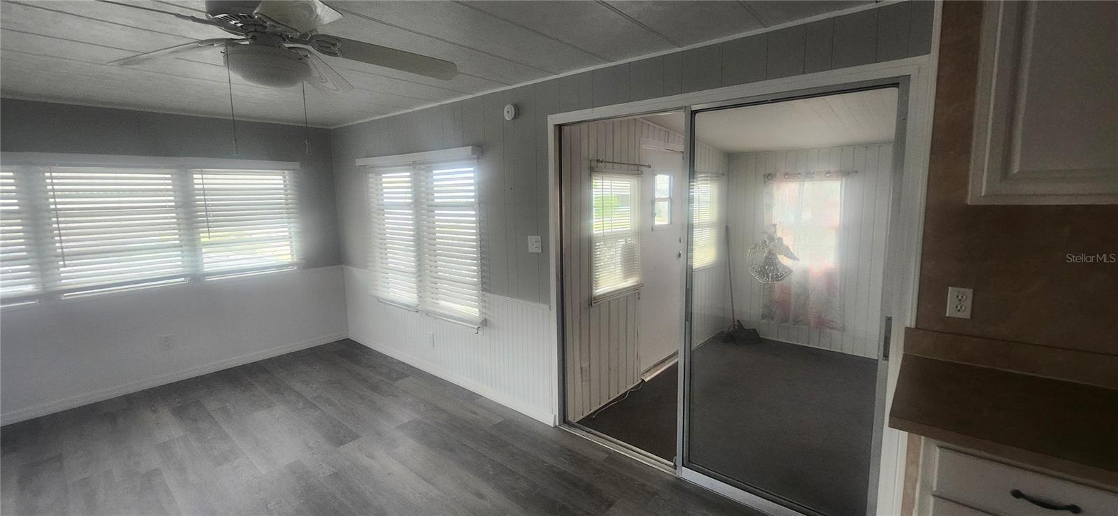 W7880081 Property Photo