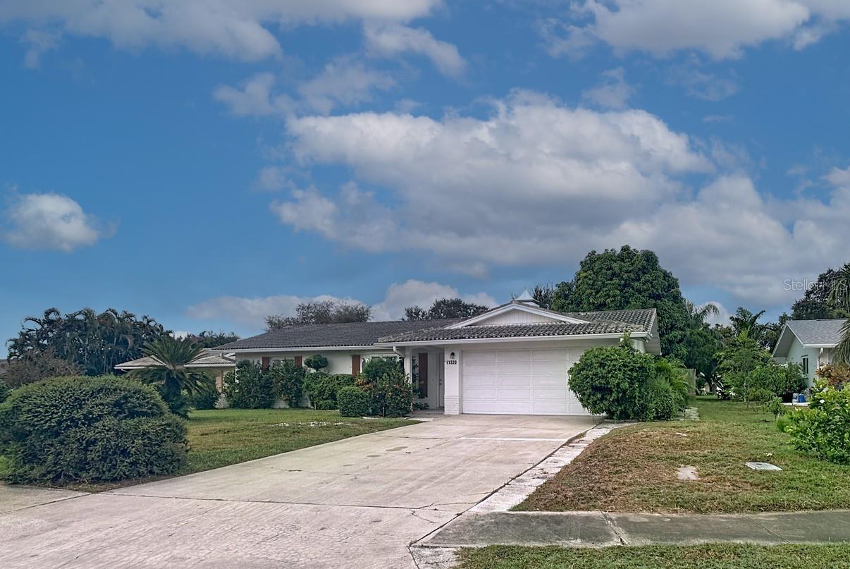 11320 CURRIE LN, LARGO, FL, 33774