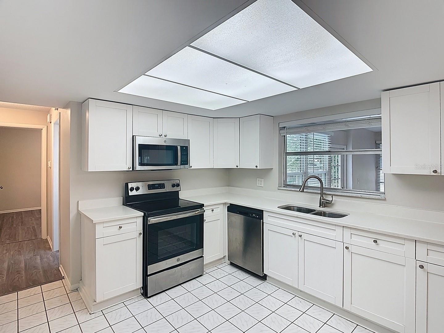 11320 CURRIE LN, LARGO, FL, 33774