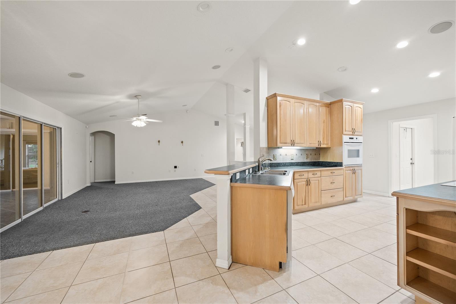 6208 SE 54TH TRL, CENTER HILL, FL, 33514