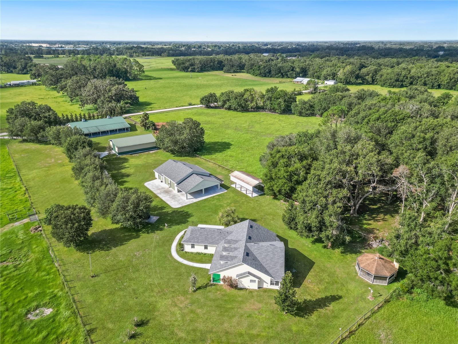 6208 SE 54TH TRL, CENTER HILL, FL, 33514