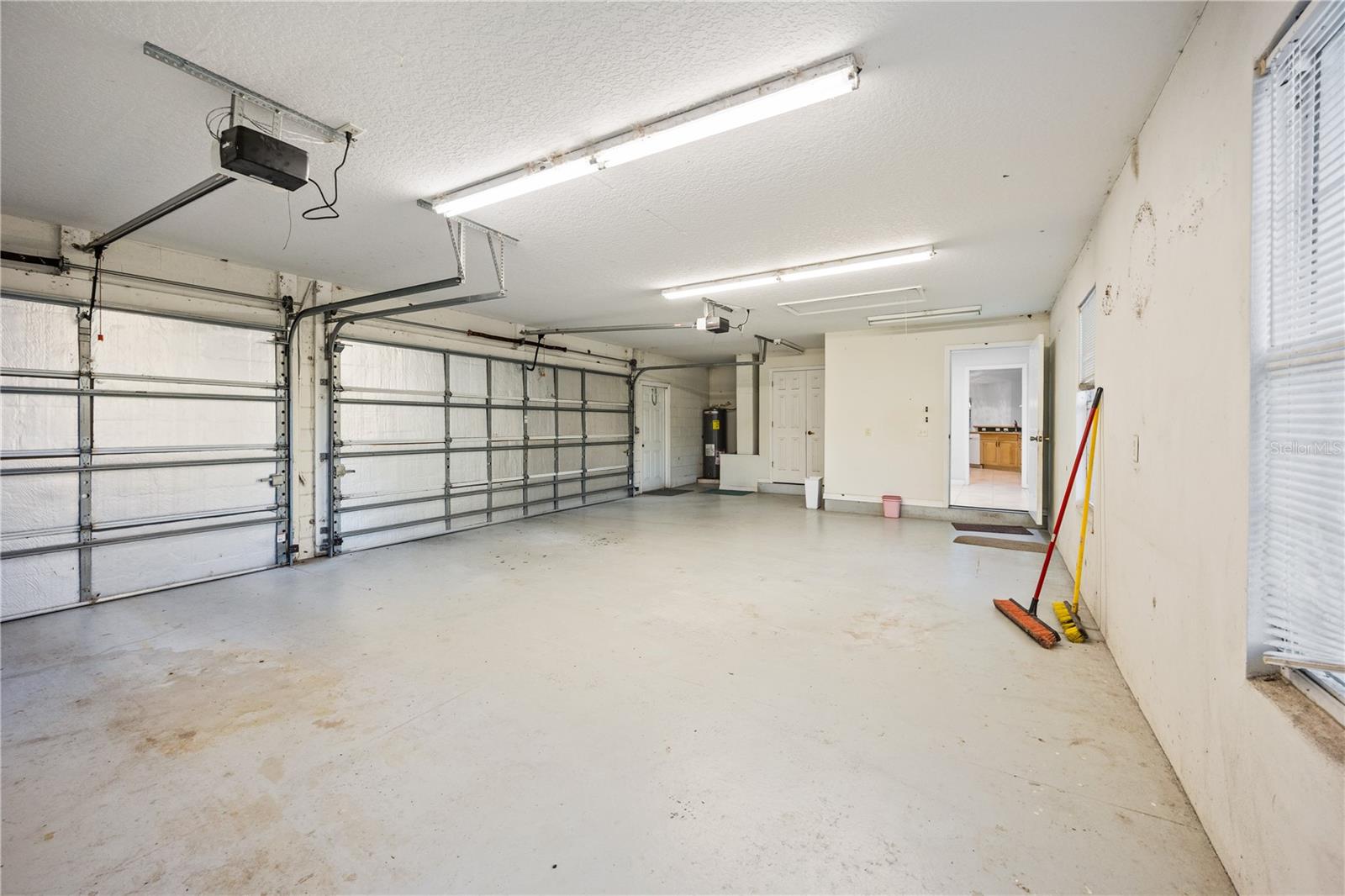 6208 SE 54TH TRL, CENTER HILL, FL, 33514