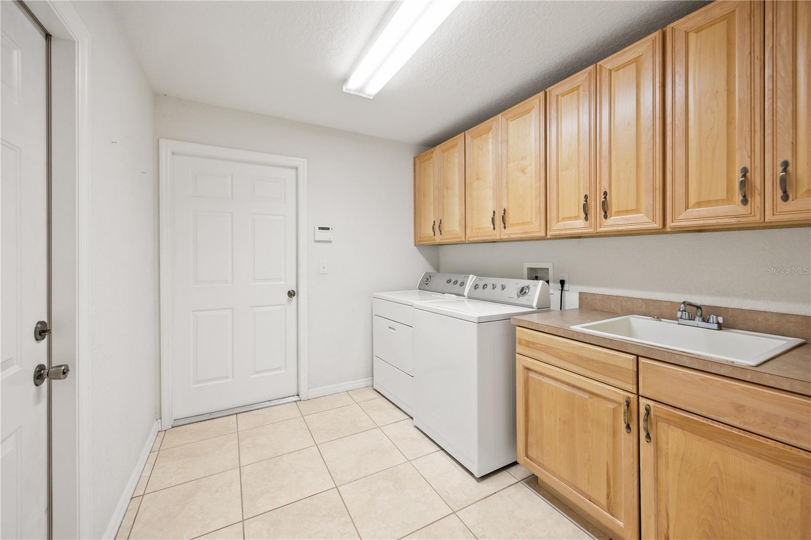 6208 SE 54TH TRL, CENTER HILL, FL, 33514